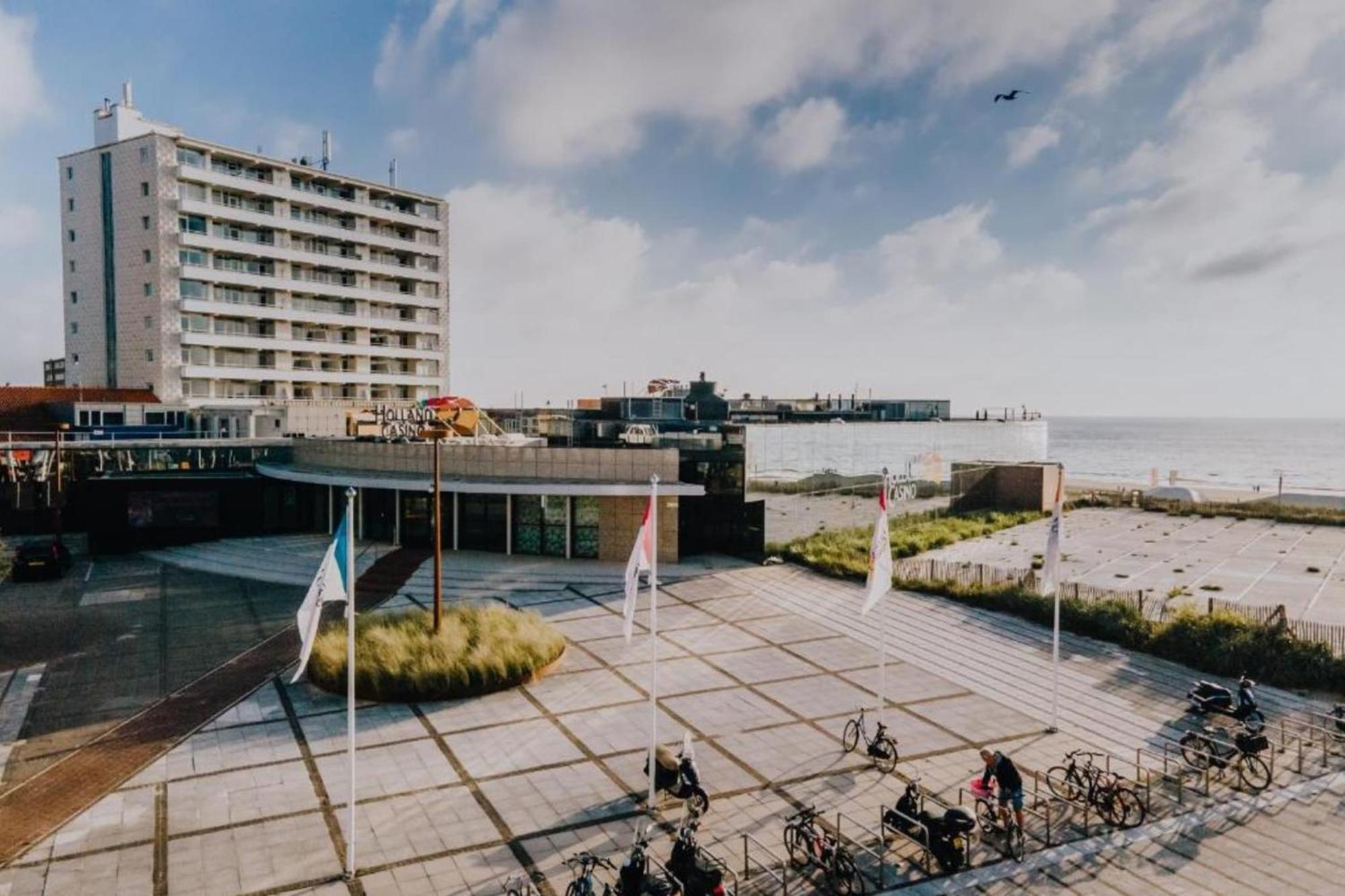 Apartmán Blue Shell With Private Parking Garage Zandvoort Exteriér fotografie